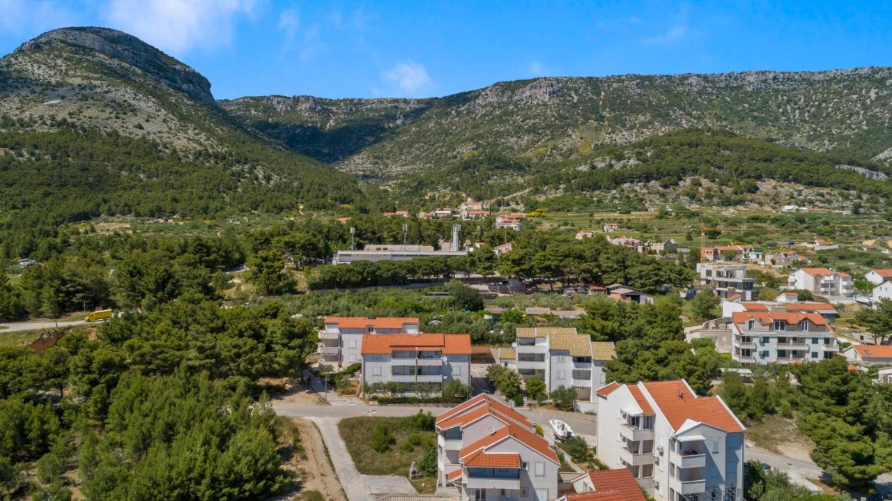 Golden Cape Apartments Бол Экстерьер фото